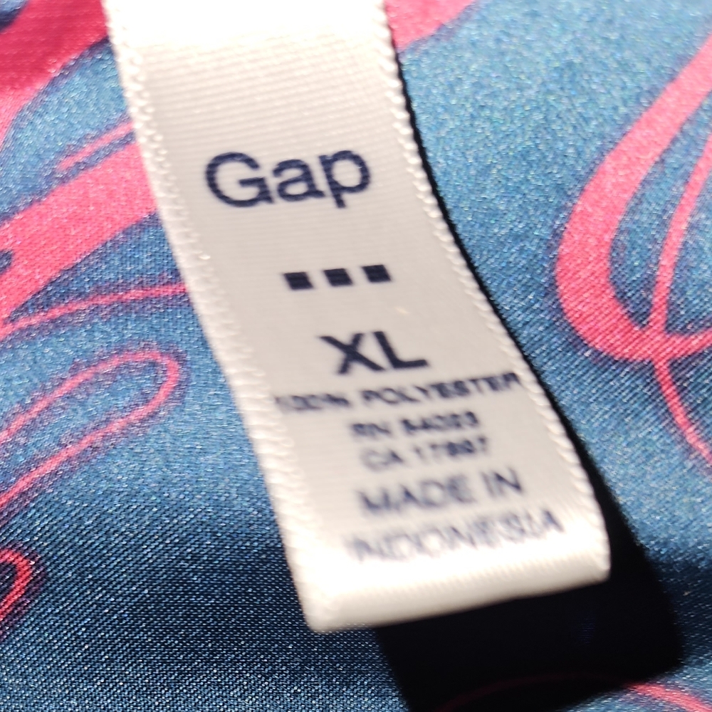 Gap Tank Top - Picture 3 of 3